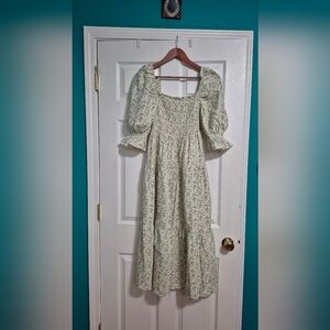 Nothing fits but 100% Cotton Floral Puff Sleeve Dress, NWOT
